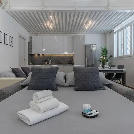 Valentini Luxury Loft-18 By Train To Florence-parking Free شقة