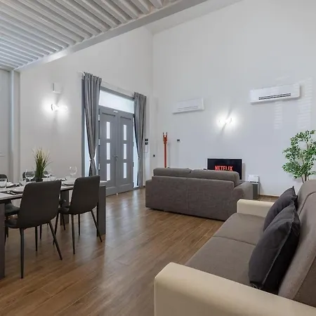 شقة Valentini Luxury Loft-18 By Train To Florence-parking Free *